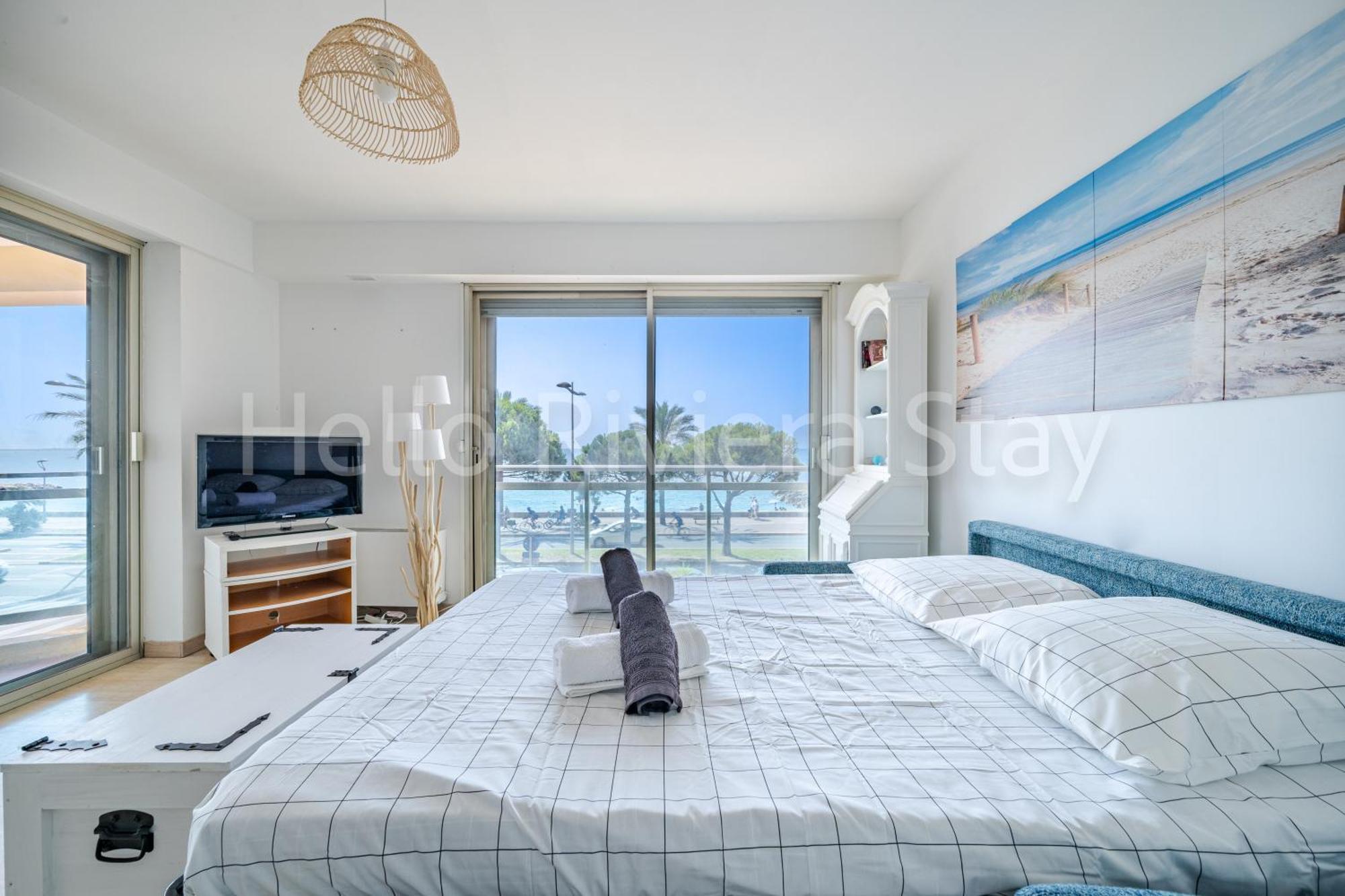Appartement 2p Front De Mer, Parking, Climatisation *